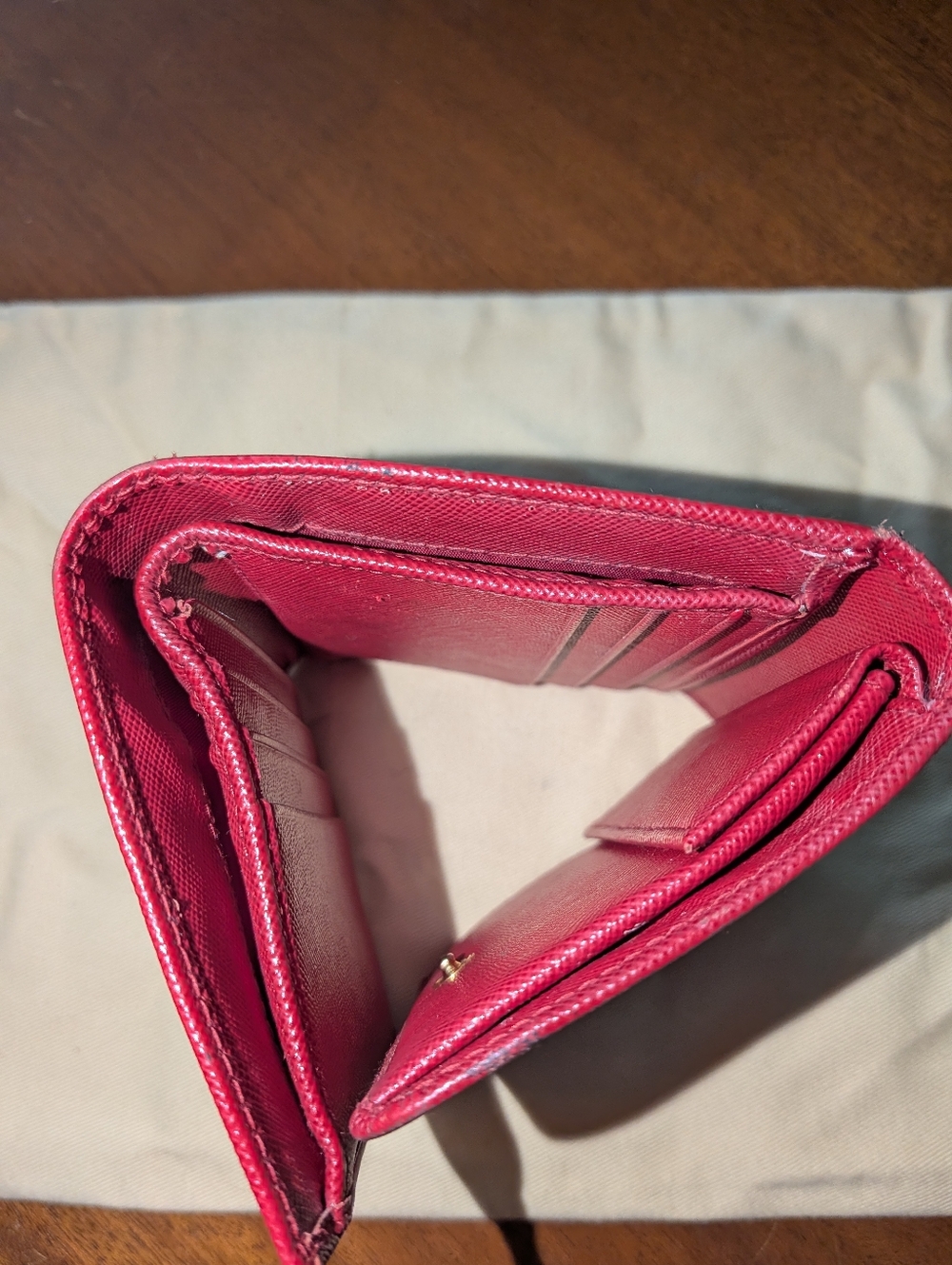 Prada Saffiano Logo Wallet Red Trifold. - Picture 13 of 15